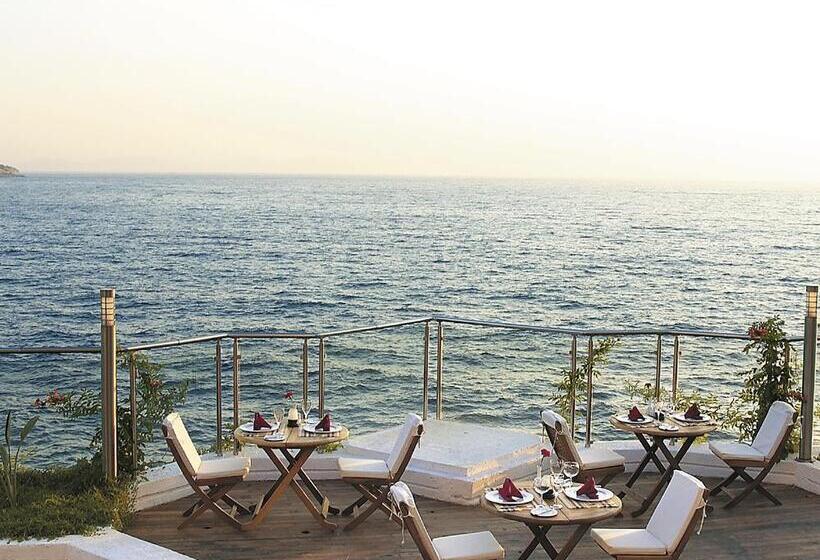 Korumar Hotel Deluxe