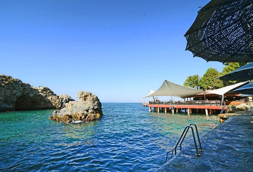 Korumar Hotel Deluxe