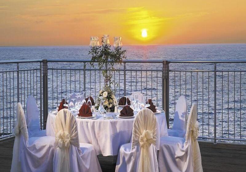 Korumar Hotel Deluxe