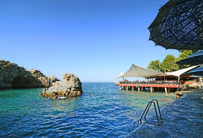 Korumar Hotel Deluxe