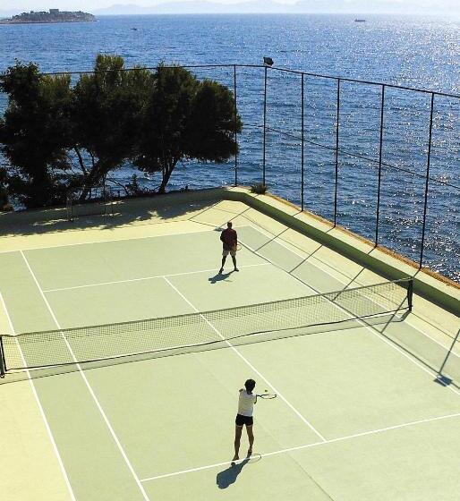 Korumar Hotel Deluxe