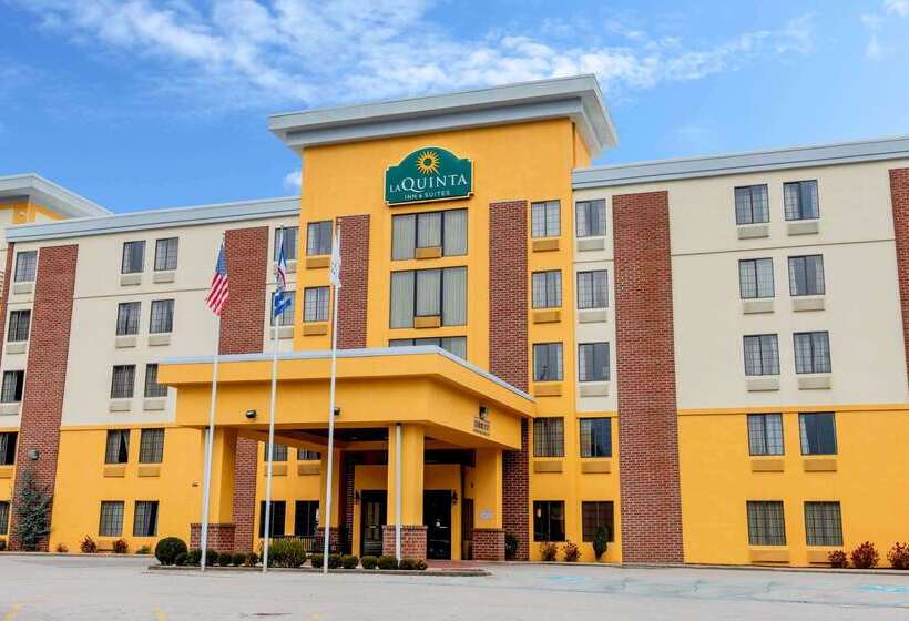 בית מלון כפרי La Quinta Inn & Suites By Wyndham Elkview  Charleston Ne