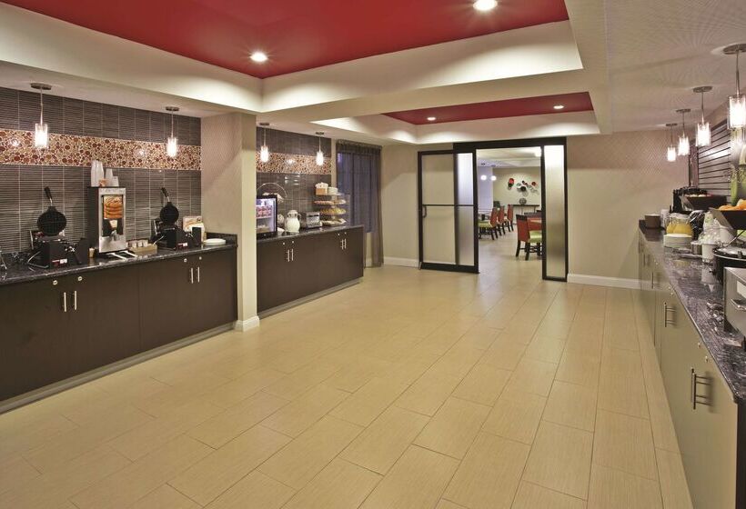 فندق La Quinta Inn & Suites   New River Gorge National Park