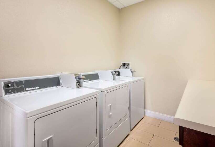 ホテル La Quinta Inn & Suites   New River Gorge National Park