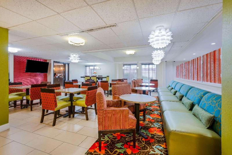 ホテル La Quinta Inn & Suites   New River Gorge National Park