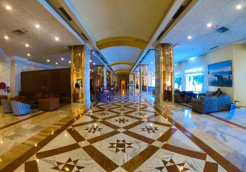 בית מלון כפרי Le Palace