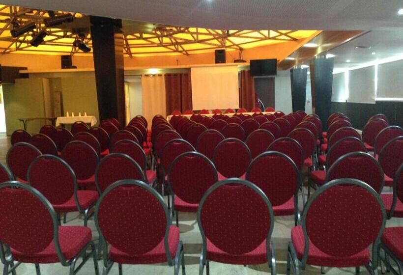 호텔 Le Phoebus Garden & Spa