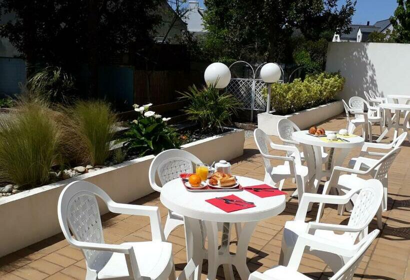 Отель Les Alignements