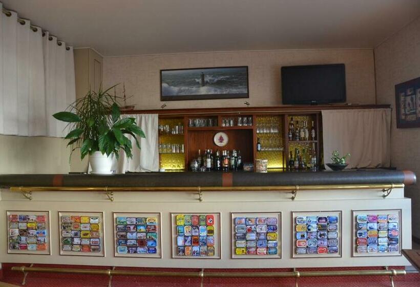 Отель Les Alignements