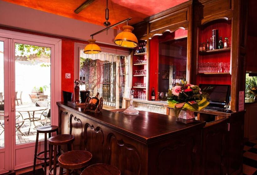 هتل Logis Vignes Blanches Hôtel Cosy Et Restaurant De Terroir