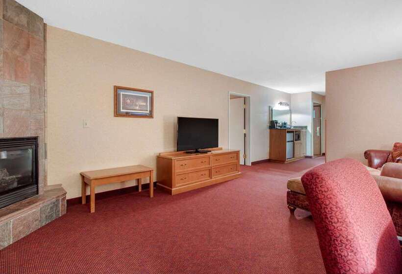 Norfolk Lodge & Suites, Ascend Hotel Collection