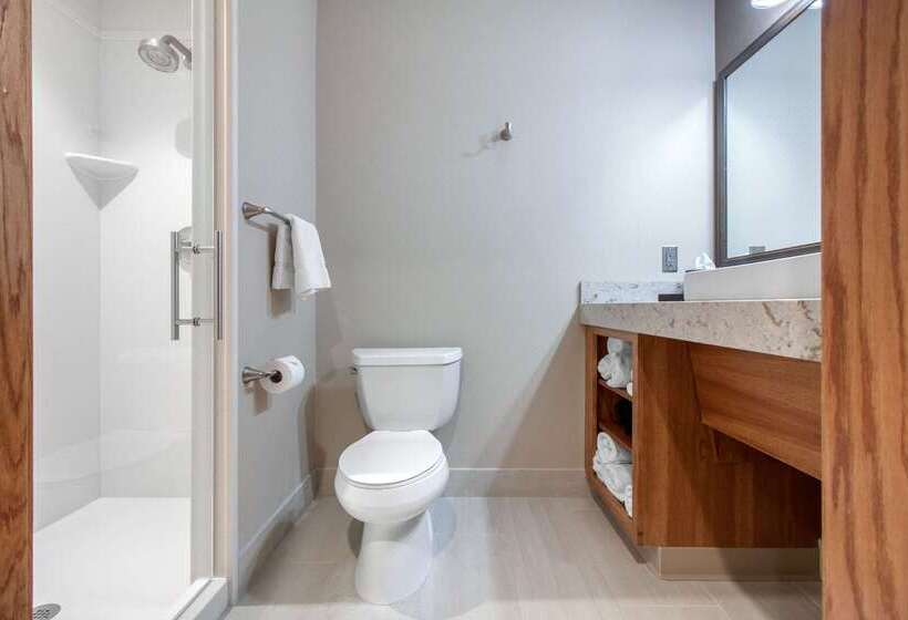 Norfolk Lodge & Suites, Ascend Hotel Collection