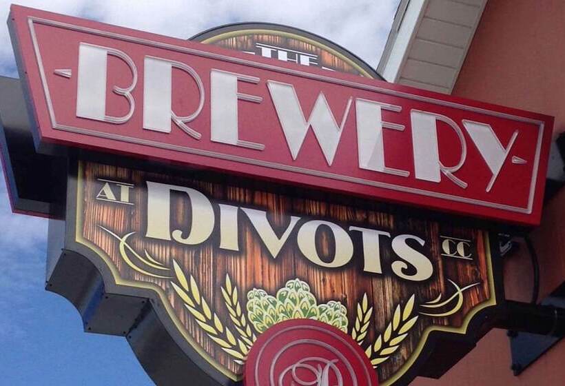 Norfolk Lodge & Suites, Ascend Hotel Collection