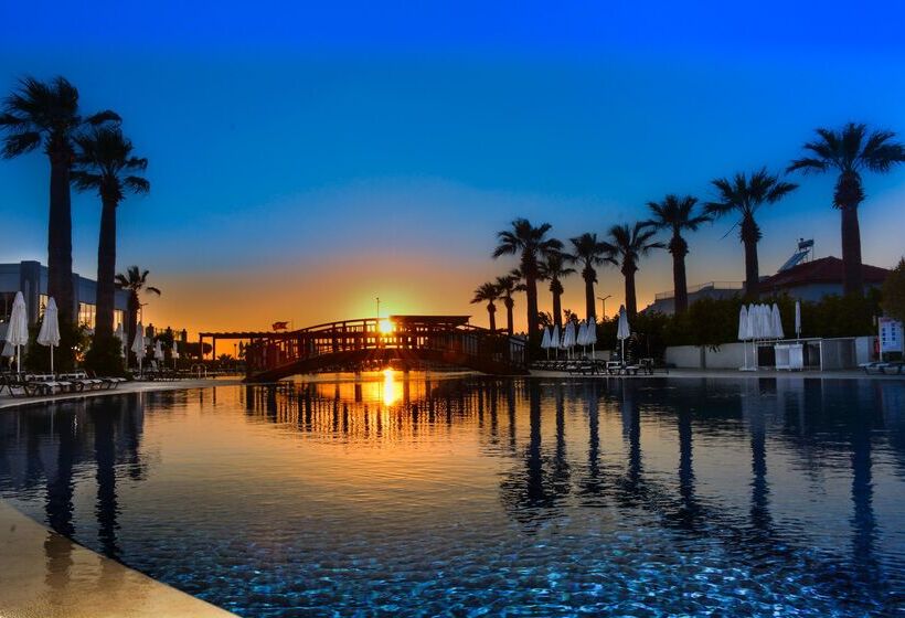 호텔 Palm Wings Beach Resort & Spa Kusadasi All Inclusive