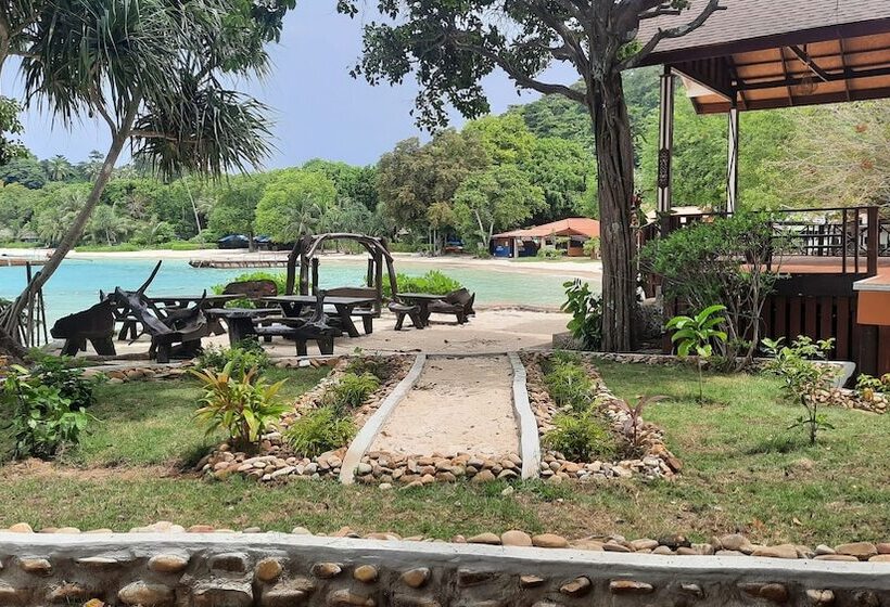 בית מלון כפרי Phi Phi Natural Resort