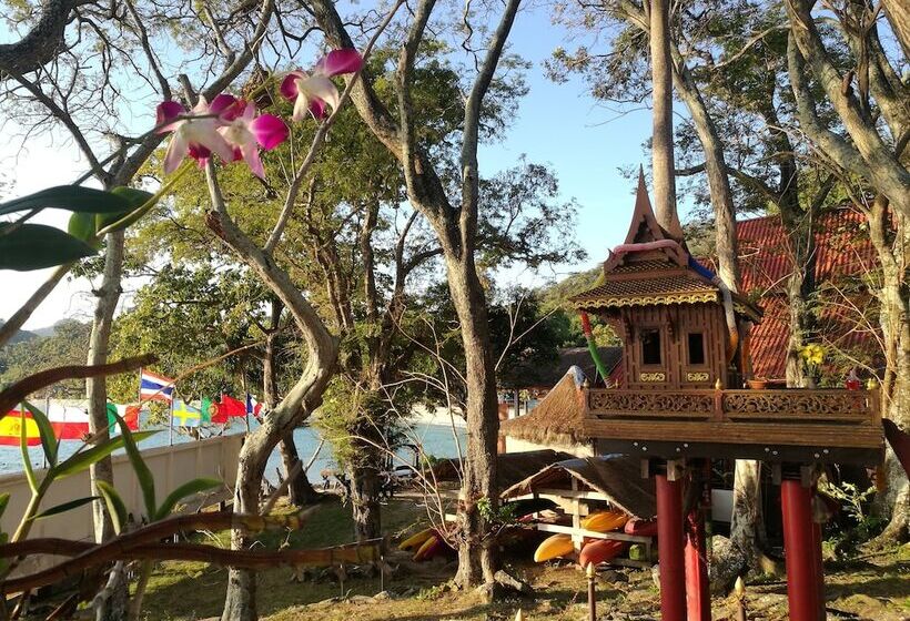 فندق Phi Phi Natural Resort