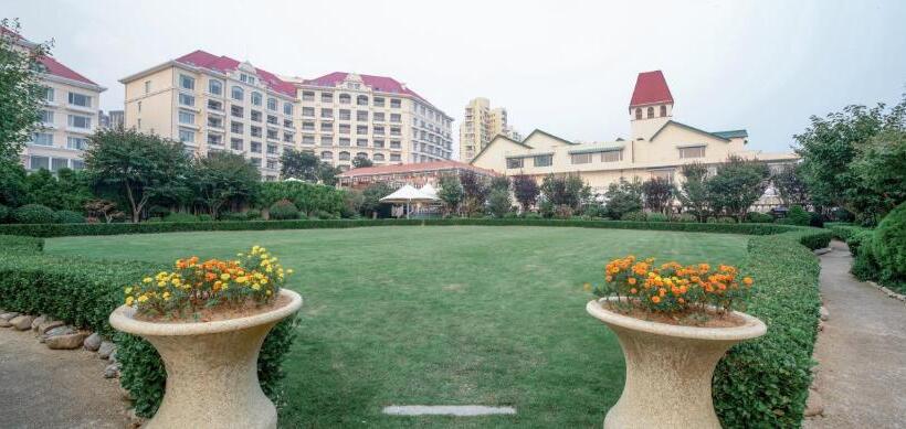 Отель Qingdao Sea View Garden