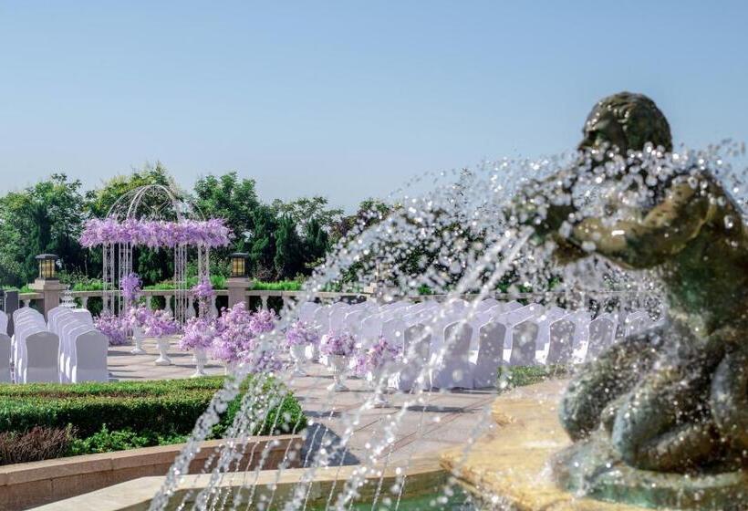 Отель Qingdao Sea View Garden