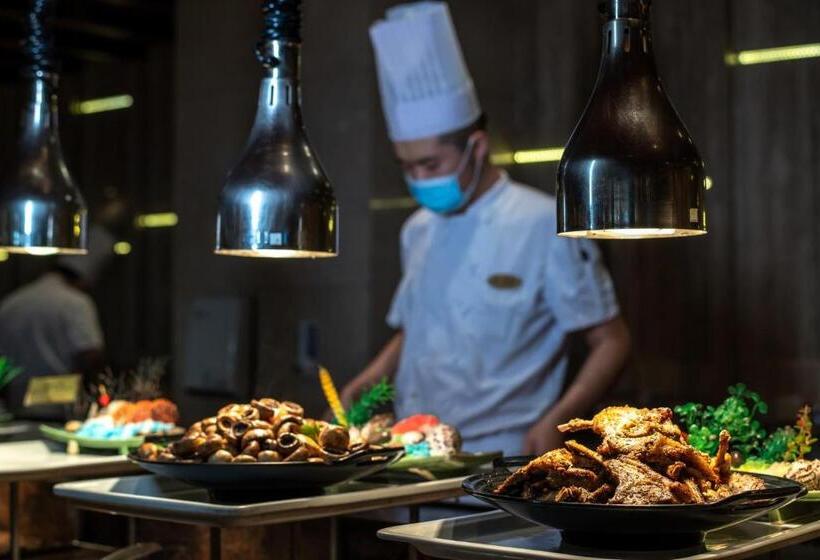 Отель Qingdao Sea View Garden