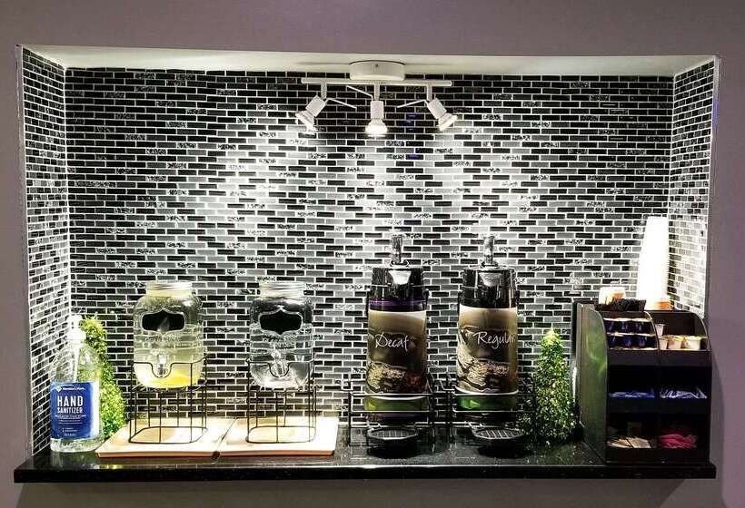 酒店 Quality Inn & Suites Cincinnati Sharonville