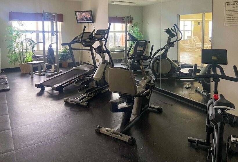 酒店 Quality Inn & Suites Cincinnati Sharonville