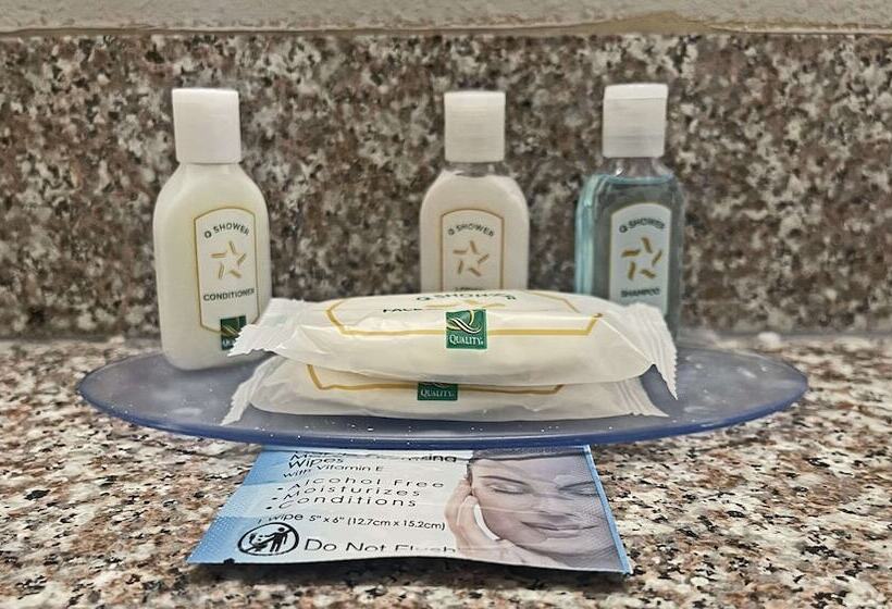 酒店 Quality Inn & Suites Cincinnati Sharonville