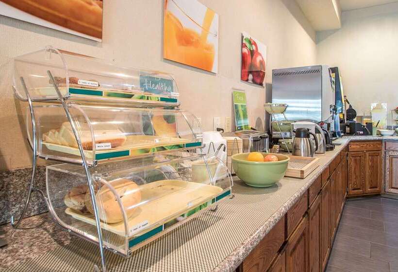 فندق Quality Inn & Suites East Troy I 43