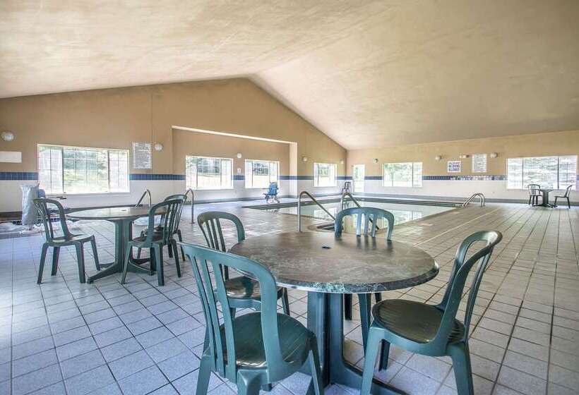 فندق Quality Inn & Suites East Troy I 43