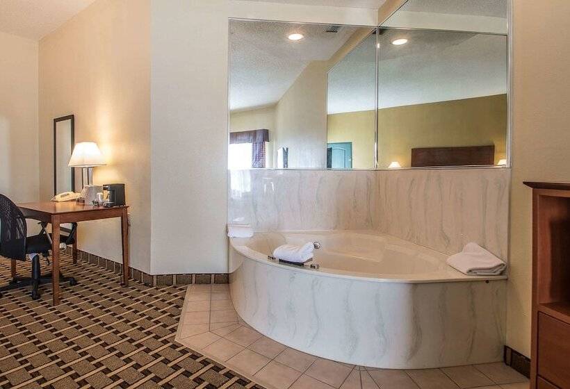 فندق Quality Inn & Suites East Troy I 43