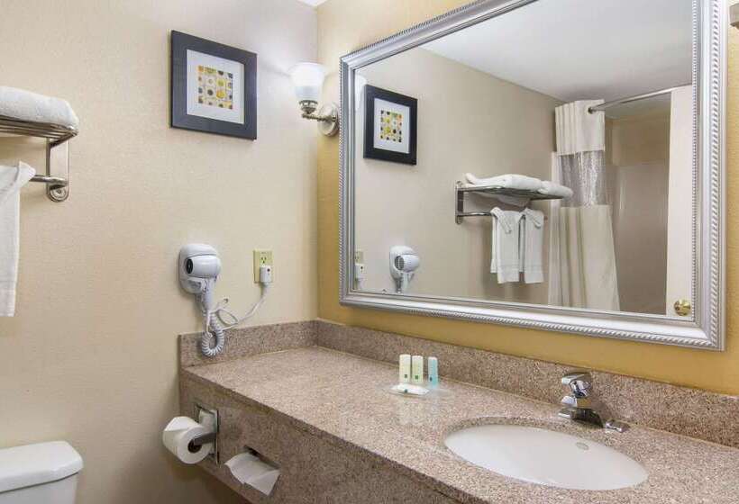 فندق Quality Inn & Suites Union City   Atlanta South