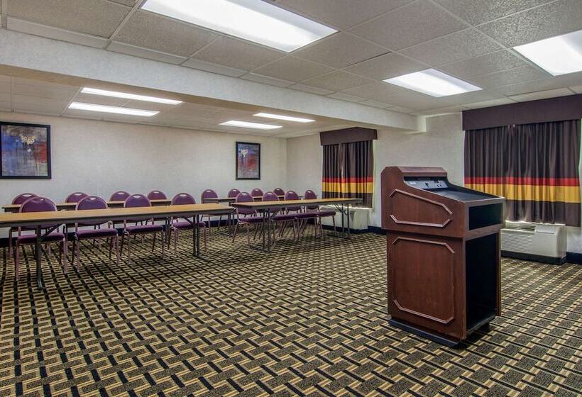 فندق Quality Inn & Suites Union City   Atlanta South