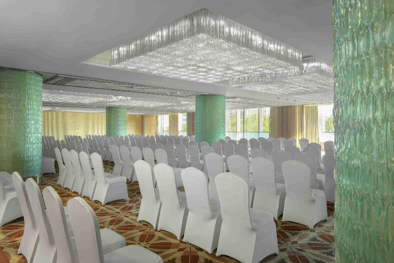 Radisson Blu Hotel Shanghai New World