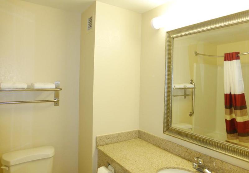 فندق Red Roof Inn & Suites Newnan