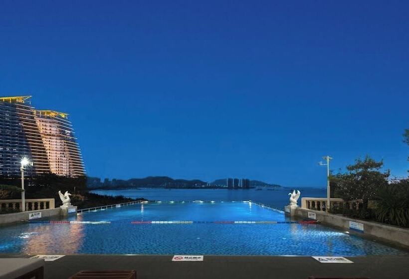 هتل Sanya Golden Phoenix Sea View