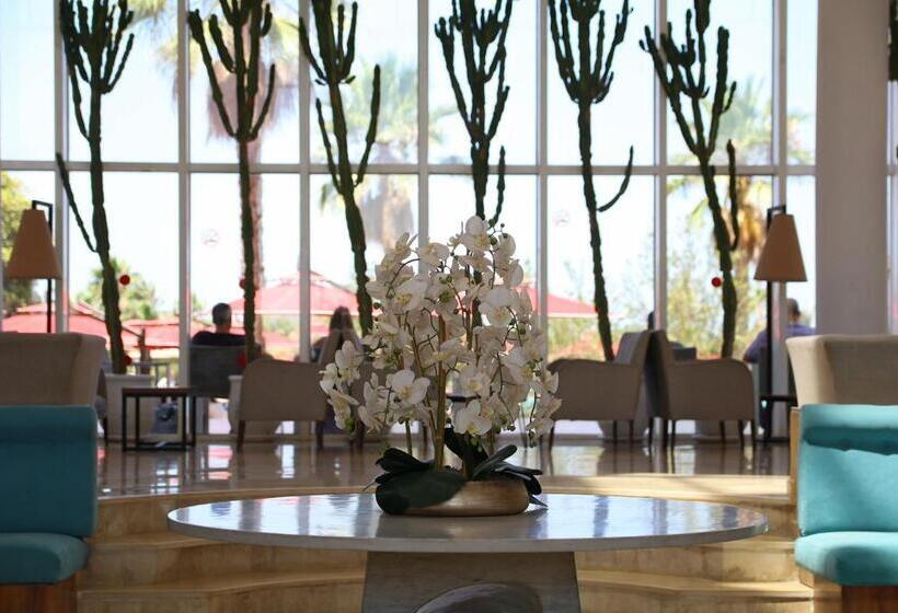 בית מלון כפרי Skanes Serail