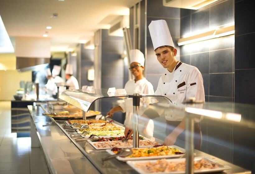 בית מלון כפרי Voi  Floriana Resort