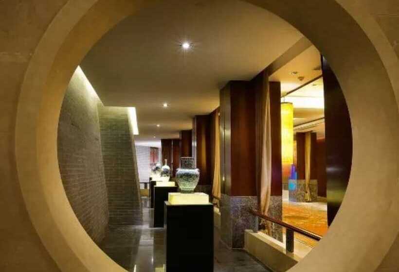 Grand Soluxe International Hotel Xi An