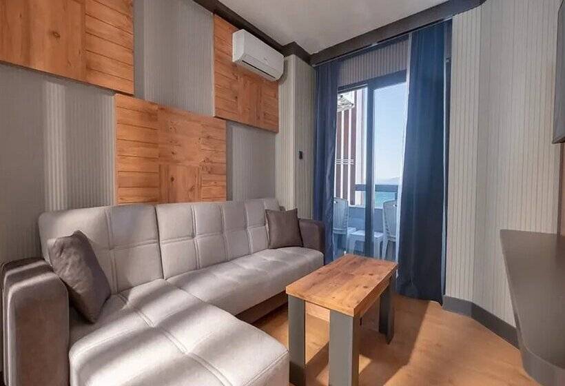 Jura Hotels Ada Beach