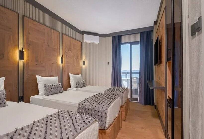 Jura Hotels Ada Beach