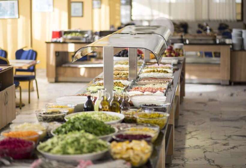 Tuntas Beach Hotel   All Inclusive