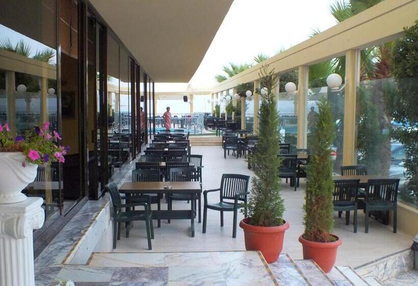 Tuntas Beach Hotel   All Inclusive