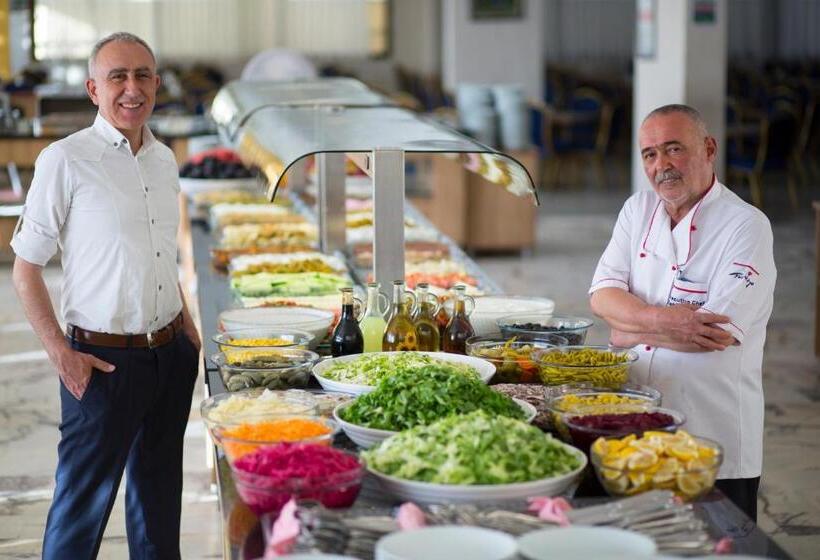 Tuntas Beach Hotel   All Inclusive