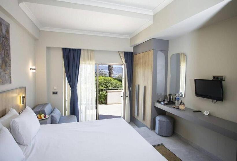 Yasmin Bodrum Resort