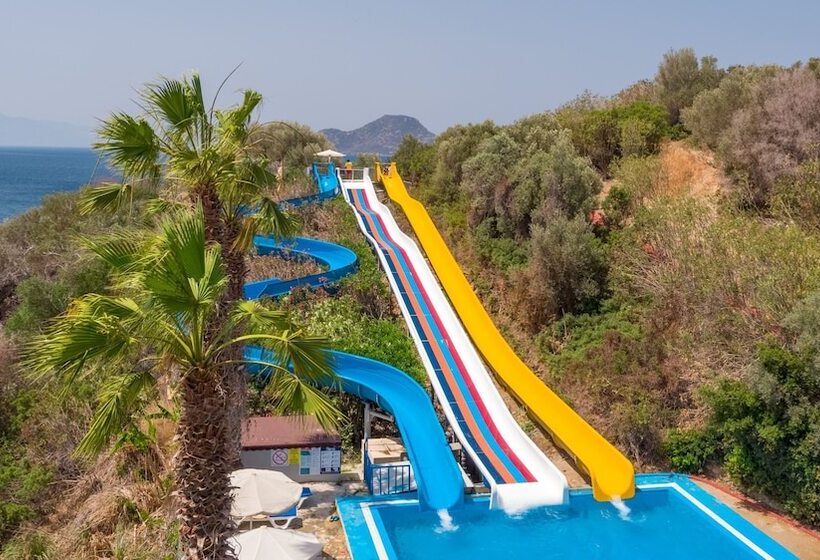 Yasmin Bodrum Resort