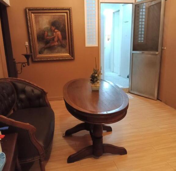 Airport Hostel Manila