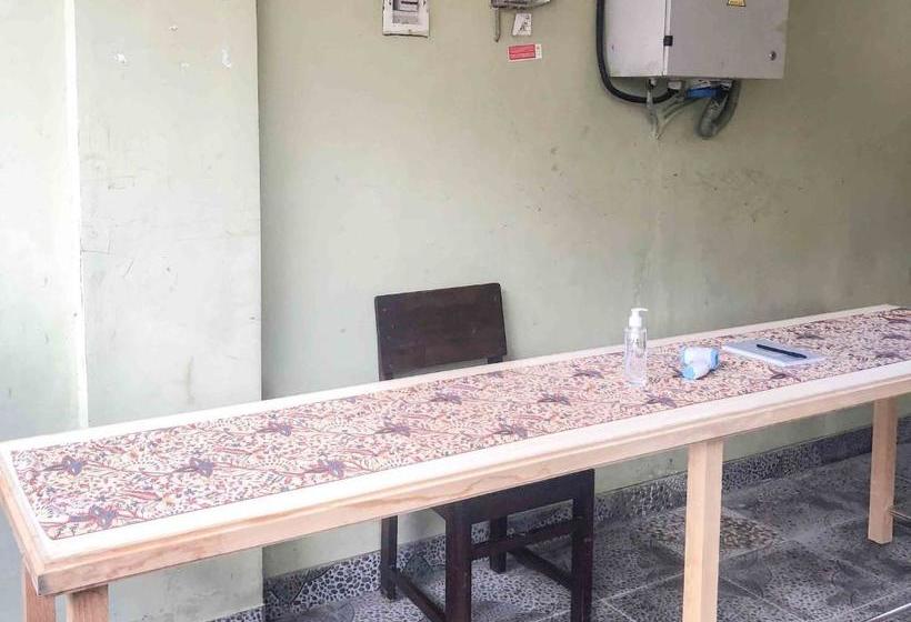 酒店 Anandianta Guesthouse Nusa Dua Redpartner