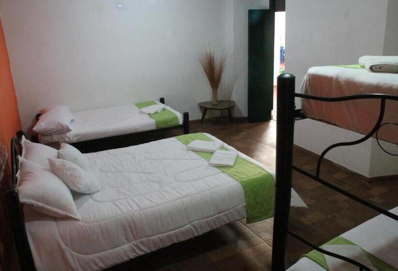 هتل El Remanso De La Villa