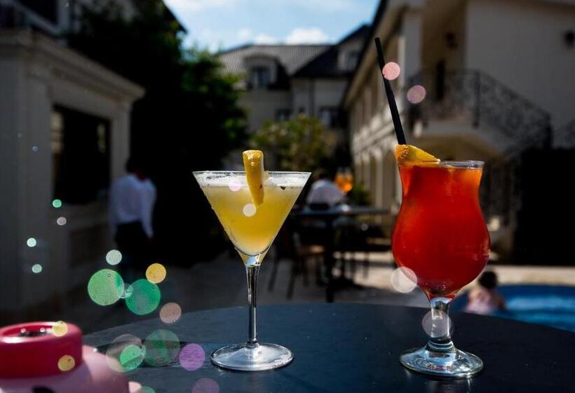 Отель Grant Boutique