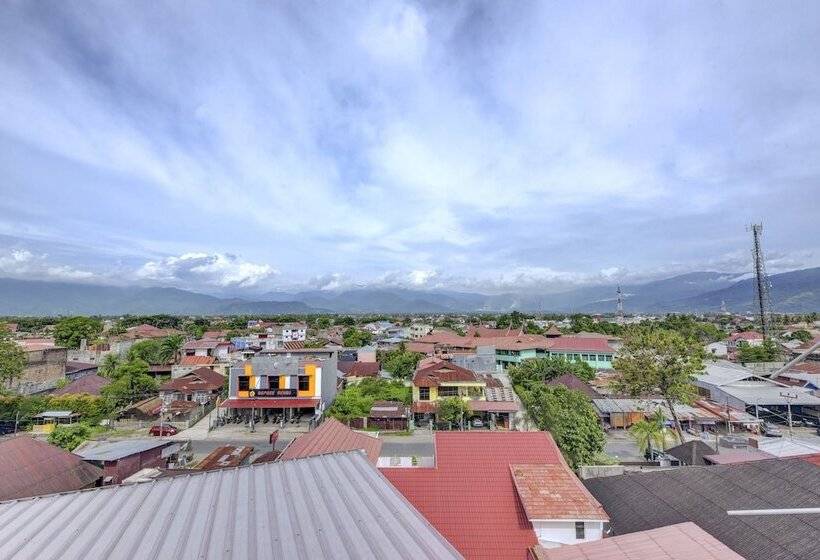 בית מלון כפרי Oyo 4010 Zaara Guest House Syariah