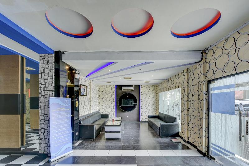 בית מלון כפרי Oyo 4010 Zaara Guest House Syariah